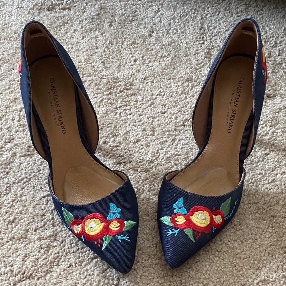 Embroidered Navy Pumps